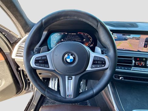 Used 2020 BMW X7 M50i image 42