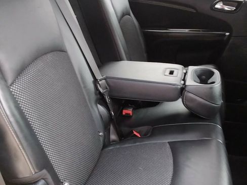 Used 2020 Dodge Journey Crossroad FWD image 12