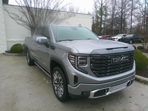Used 2024 GMC Sierra 1500 Denali Ultimate image 2