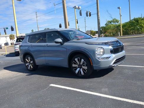 New 2026 Mitsubishi Outlander SEL FWD image 4