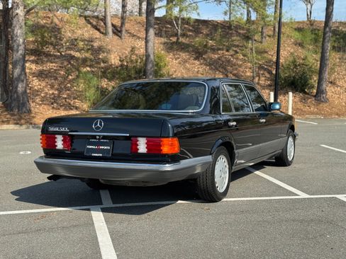 Used 1990 Mercedes-Benz 560 SEL image 12