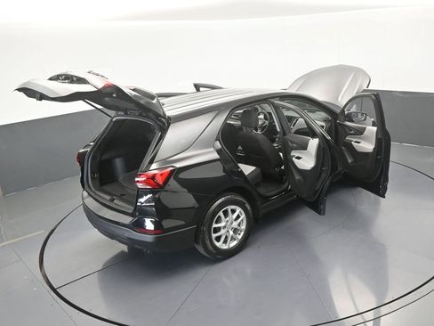 Used 2024 Chevrolet Equinox LS FWD image 65