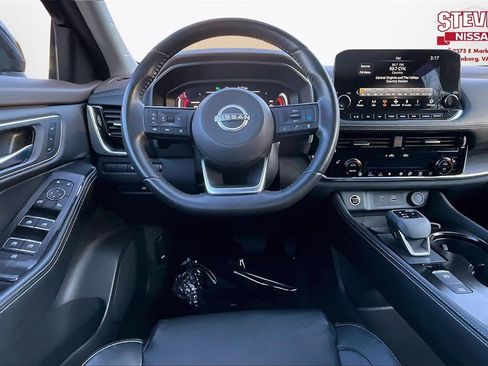 Used 2023 Nissan Rogue Platinum w/ Platinum Premium Package image 8