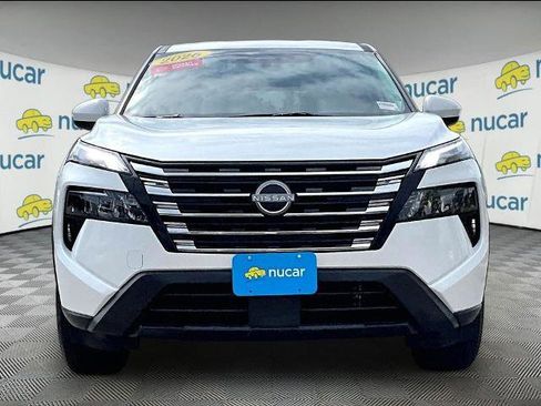 Certified 2026 Nissan Rogue SV AWD/4WD image 2