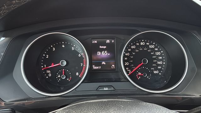 Used 2020 Volkswagen Tiguan SE w/ Panoramic Sunroof Package FWD image 13