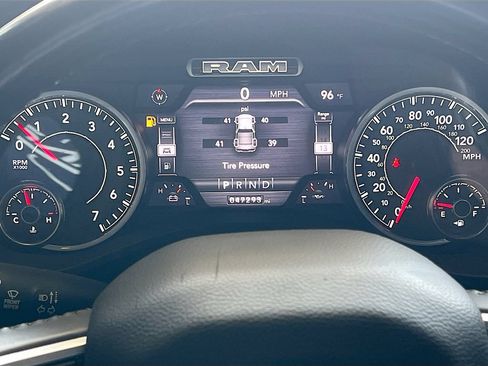 Used 2021 RAM 1500 Big Horn RWD image 12