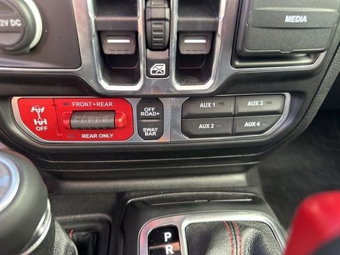 Used 2021 Jeep Wrangler Unlimited Rubicon image 20