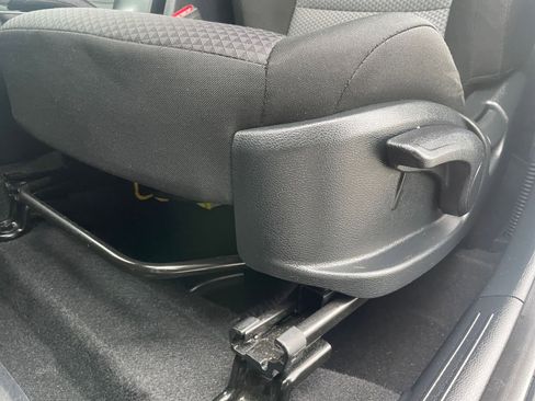 Used 2025 Kia Soul LX w/ LX Technology Package image 23