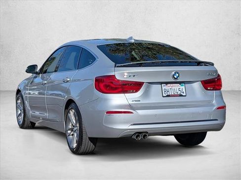 Used 2017 BMW 330i xDrive AWD/4WD image 8