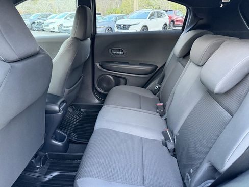 Used 2022 Honda HR-V Sport image 11