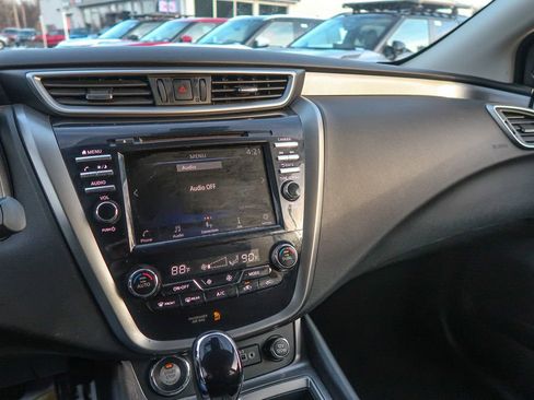 Used 2023 Nissan Murano SV image 31