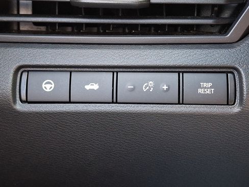 Certified 2023 Nissan Altima 2.0 SR FWD image 23