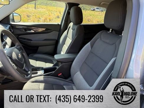 Used 2025 Chevrolet TrailBlazer LT AWD/4WD image 14