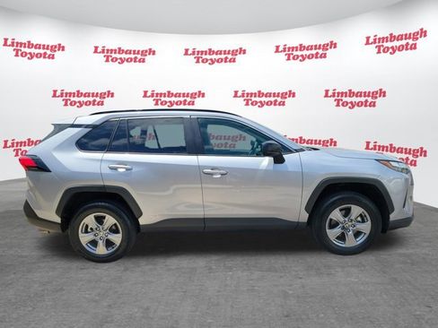 Used 2025 Toyota RAV4 LE AWD/4WD image 2
