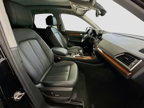 Used 2022 Audi Q5 2.0T Premium w/ Convenience Package image 34