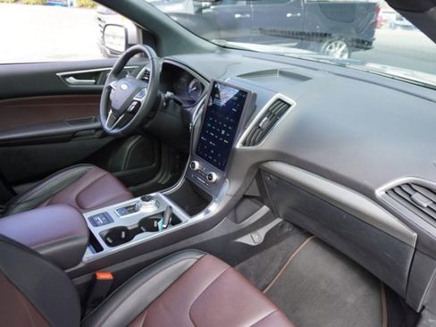 Used 2022 Ford Edge Titanium w/ Equipment Group 301A image 19