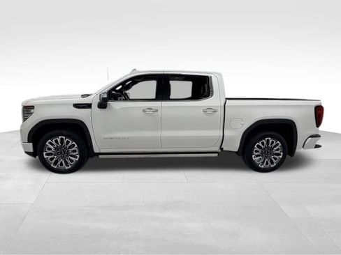 Certified 2023 GMC Sierra 1500 Denali Ultimate AWD/4WD image 3