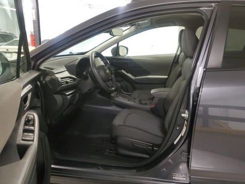 Used 2024 Subaru Crosstrek 2.0i Premium AWD/4WD image 12