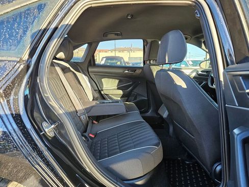 Used 2024 Volkswagen Jetta Sport image 13