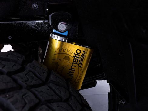 Used 2023 Chevrolet Colorado ZR2 w/ ZR2 Convenience Package III image 3