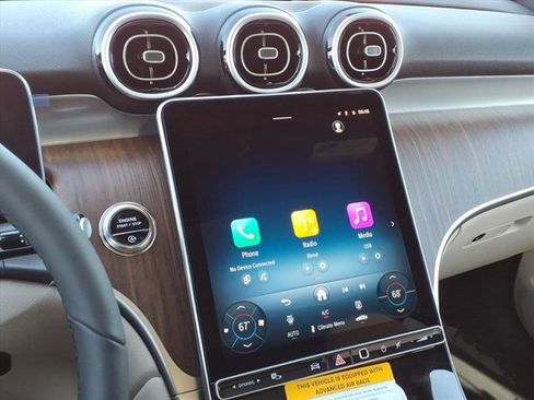 New 2026 Mercedes-Benz GLC 300 GLC 300 image 5