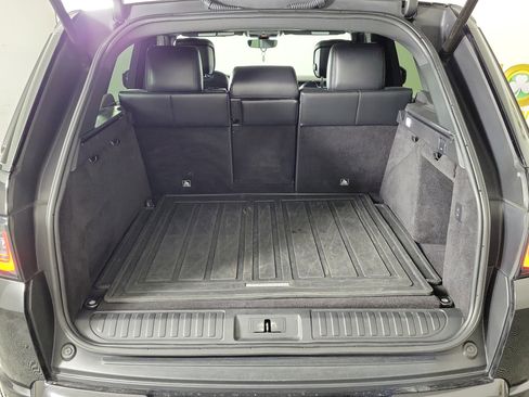 Used 2022 Land Rover Range Rover Sport HST image 25