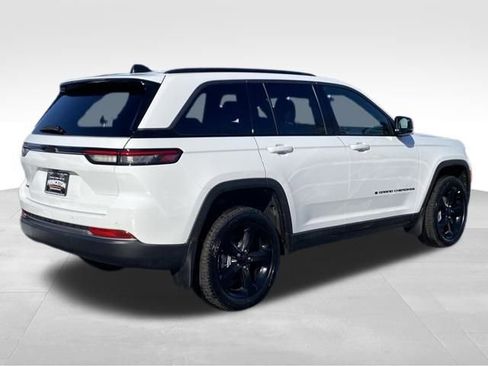 New 2026 Jeep Grand Cherokee Limited w/ Limited Altitude Package image 7