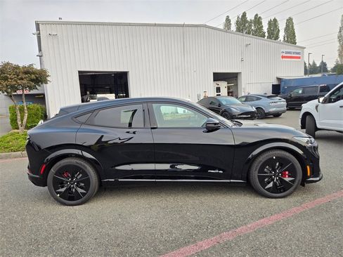 New 2025 Ford Mustang Mach-E GT image 5