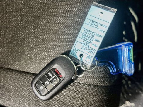 Used 2025 Honda Accord SE image 31