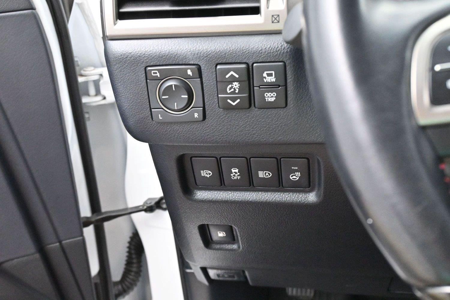 Used 2021 Lexus GX 460 Luxury w/ Accessory Package AWD/4WD image 23