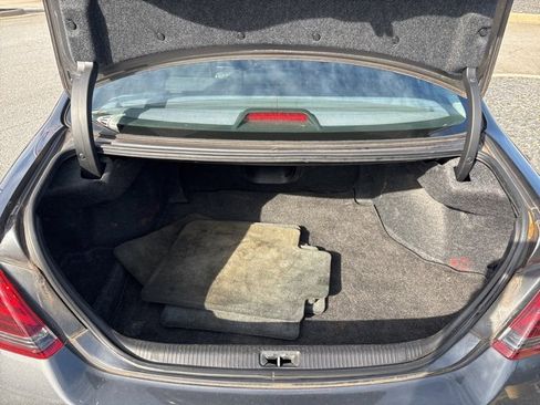 Used 2010 Toyota Avalon Limited image 27