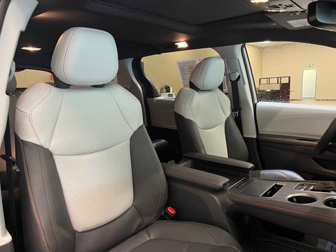 Certified 2024 Toyota Sienna XSE image 16