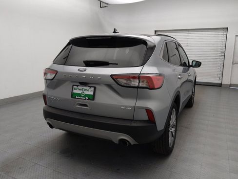 Used 2022 Ford Escape Titanium image 7
