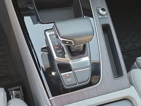 Used 2021 Audi Q5 Prestige AWD/4WD image 39