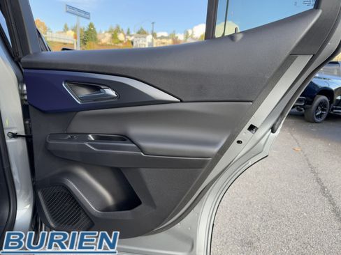 New 2026 Chevrolet Equinox EV LT image 26