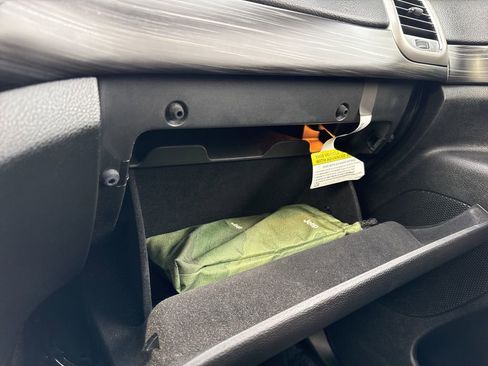 Used 2022 Jeep Grand Cherokee Laredo X image 32