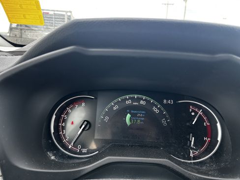 Used 2023 Toyota RAV4 XLE image 17