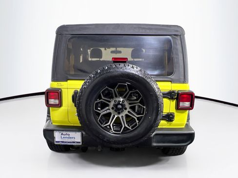 Used 2022 Jeep Wrangler Sport AWD/4WD image 6