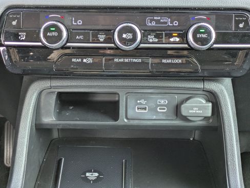 Used 2023 Honda Pilot EX-L image 17