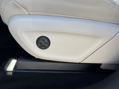 Certified 2025 Mercedes-Benz GLE 350 4MATIC image 8