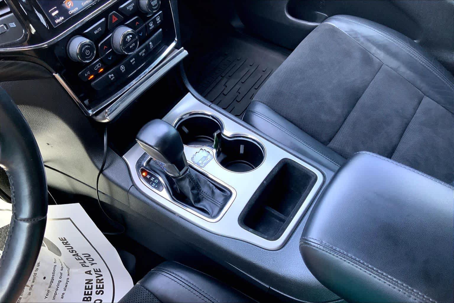 Certified 2022 Jeep Grand Cherokee Laredo X RWD image 15