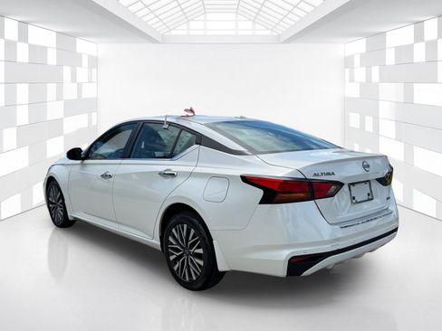 Certified 2023 Nissan Altima 2.5 SV AWD/4WD image 5