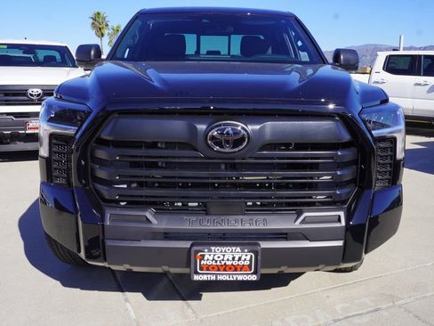 New 2026 Toyota Tundra SR image 2