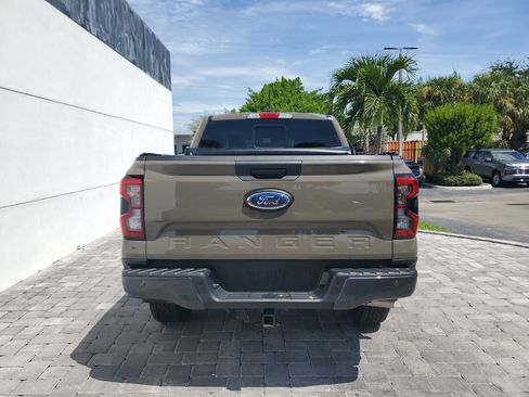 Used 2025 Ford Ranger Lariat w/ FX4 Off-Road Package AWD/4WD image 4
