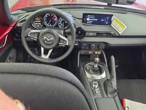 New 2026 MAZDA MX-5 Miata Club RWD image 2