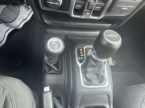 Used 2022 Jeep Gladiator Sport AWD/4WD image 22