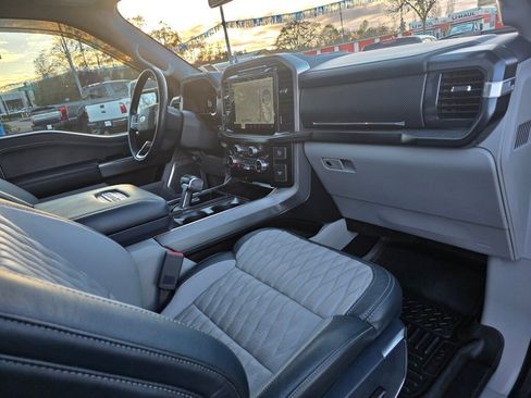 Used 2023 Ford F150 Limited image 27