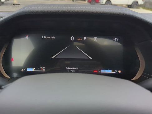 New 2026 Jeep Grand Cherokee Altitude image 17