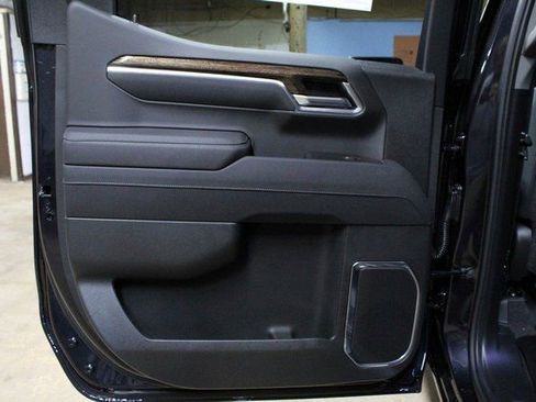 New 2026 GMC Sierra 1500 Elevation image 13