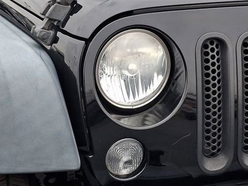 Used 2015 Jeep Wrangler Unlimited Sport w/ Quick Order Package 24S image 9